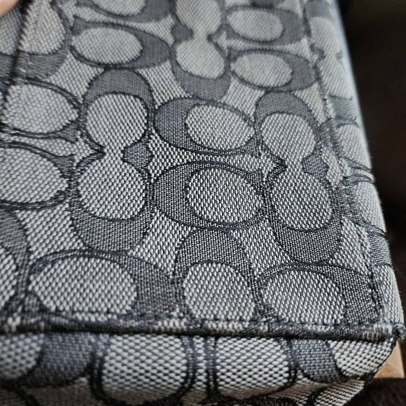 GUC Coach Signature Outline CELESTE Hobo Shoulder Bag - Picture 9 of 15